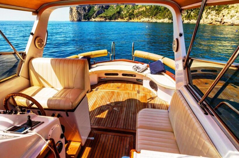 Capri boat tour from Positano 3