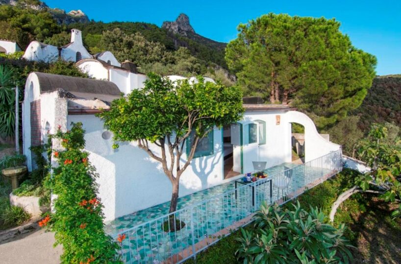 Maiori villa dependance with bedrooms and toilet 6