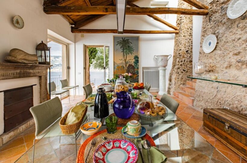 Maiori villa rentals with pool inside dinner 1