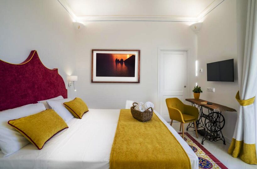 Massa Lubrense Villa with pool 5 bedrooms and 10 sleeps. 0