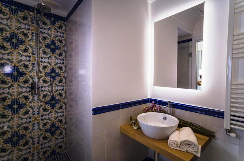 Massa Lubrense Villa with pool 5 bedrooms and 10 sleeps. 20