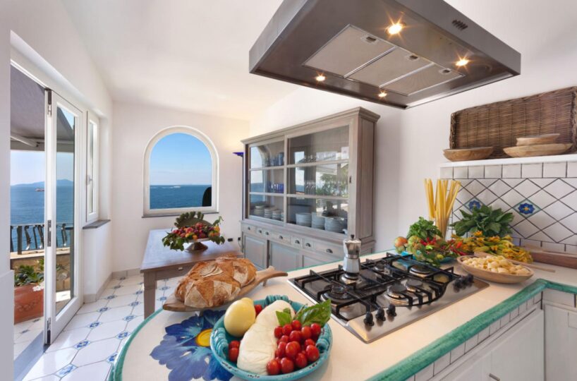 Massa Lubrense villa rentals kitchen