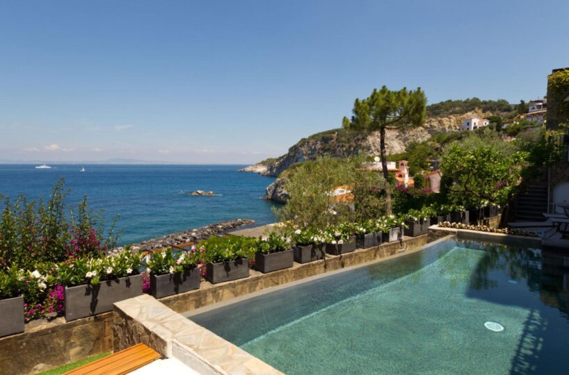 Massa Lubrense villa rentals pool