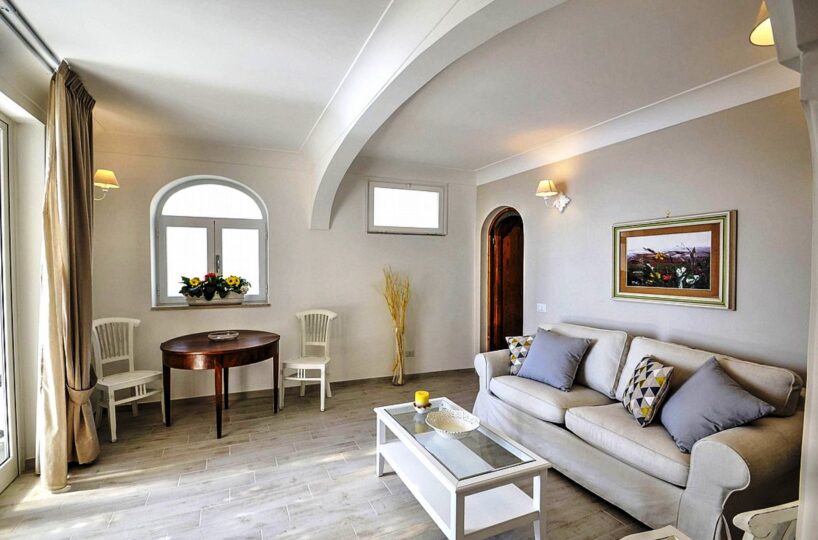 Positano villa 2 bedrooms in centar 11
