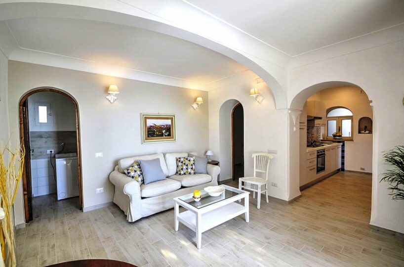 Positano villa 2 bedrooms in centar 12