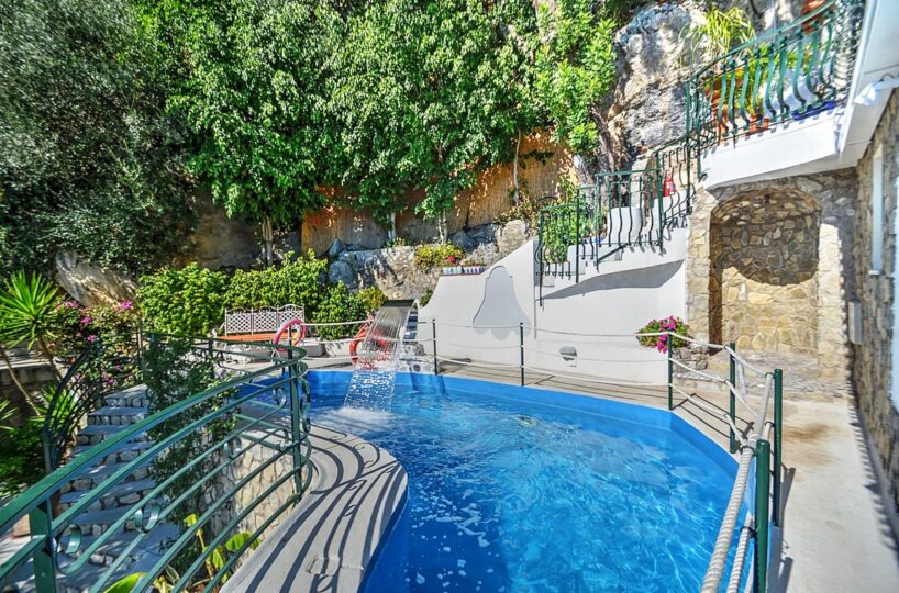 Positano villa with pool 4 bedrooms in centar 2