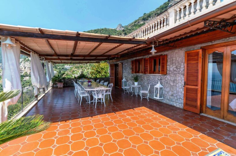 Positano villa with private swimming pool and 6 bedrooms for rent larger terrace