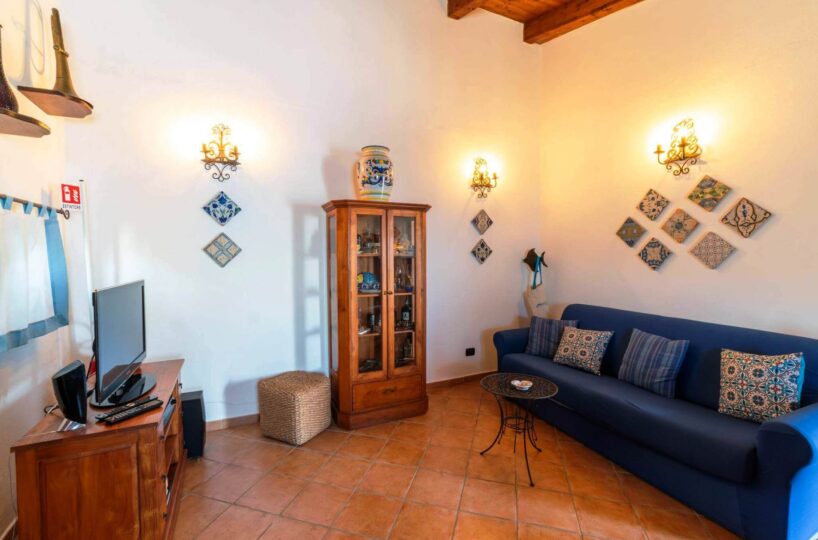 Positano villa with private swimming pool and 6 bedrooms for rent sofa