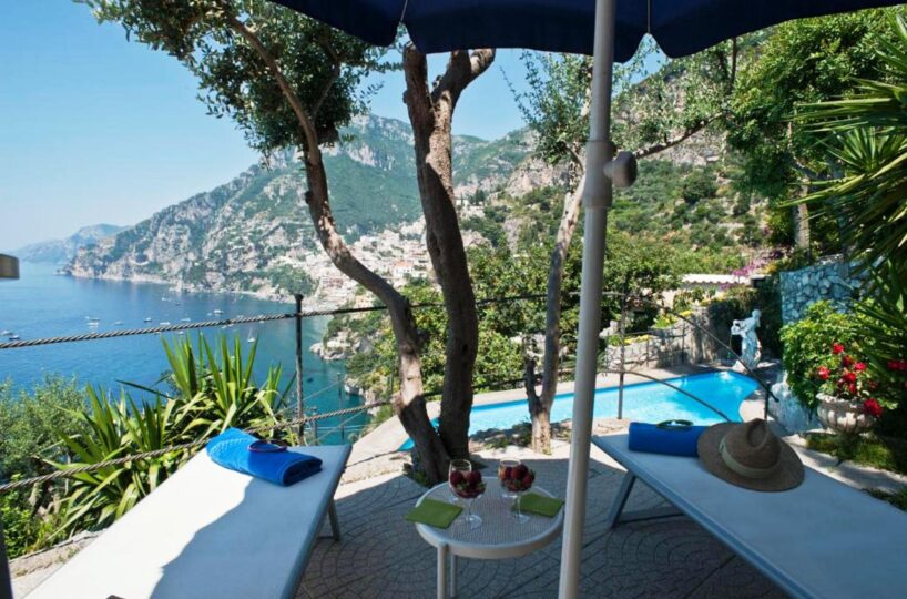 Positano villa with private swimming pool and 6 bedrooms for rent solarium