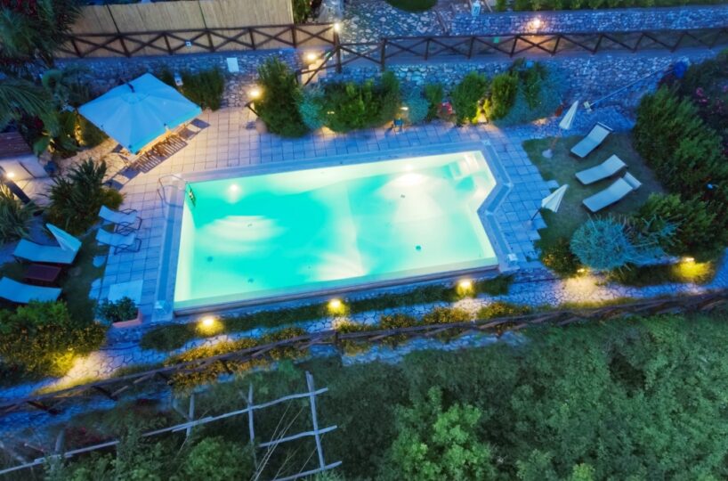 Praiano Villa rental with 7 bedroms 12 sleeps . pool at night