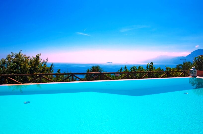 Praiano Villa rental with 7 bedroms 12 sleeps . private pool