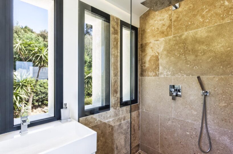 St. Tropez Luxury Villa (15)