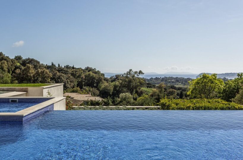 St. Tropez Luxury Villa (17)