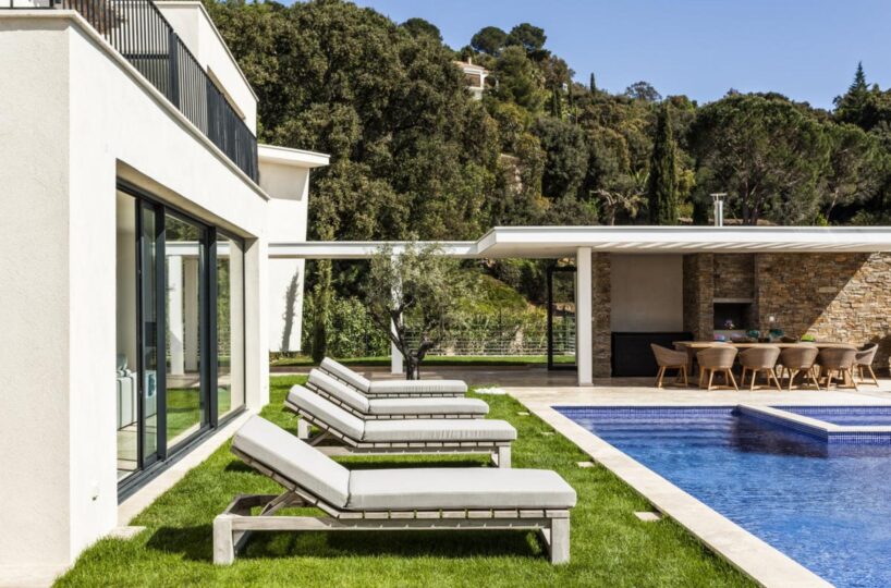 St. Tropez Luxury Villa (24)