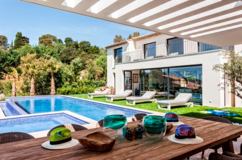 St. Tropez Luxury Villa (47)