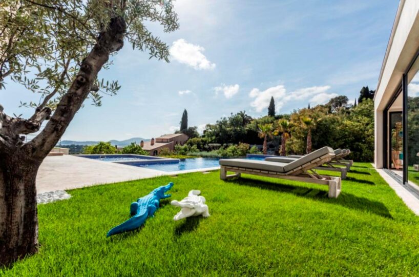 St. Tropez Luxury Villa (55)