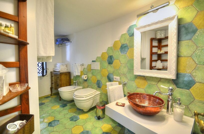 Suite Positano apartment for rent bathroom