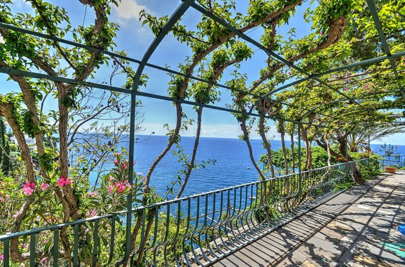 Villa with private beach and pool in Positano 6