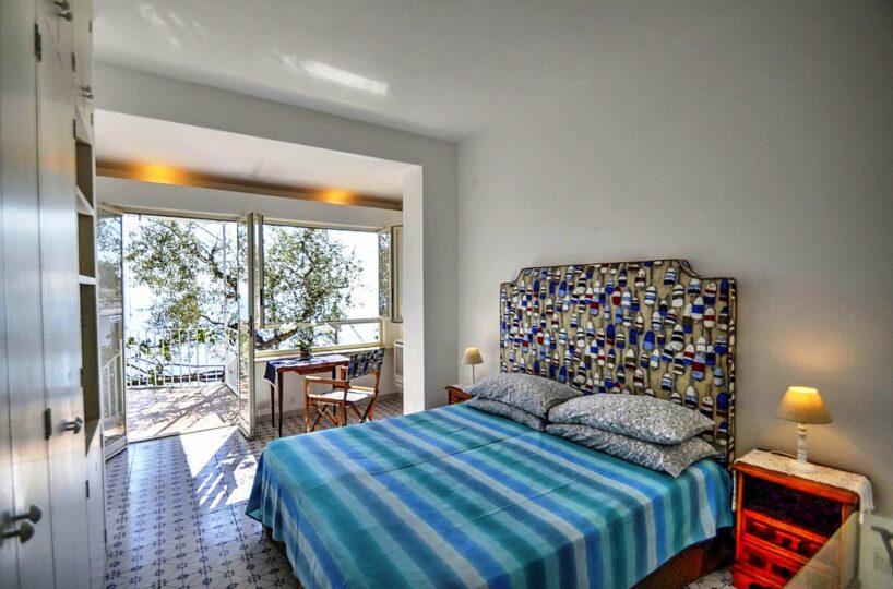Villa with private beach and pool in Positano bedroom 2 a