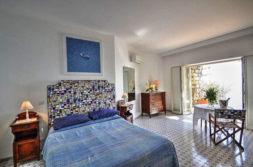 Villa with private beach and pool in Positano bedrooms 1 ensuite