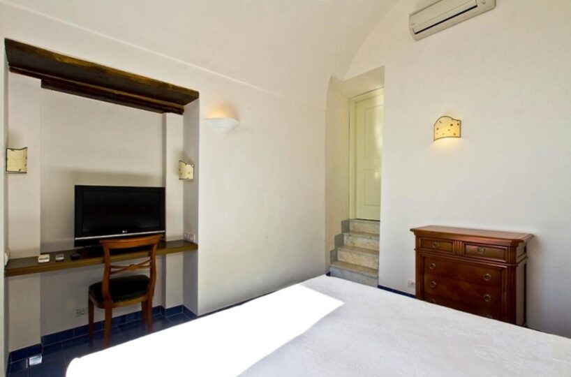 amalfi villa bedroom 3