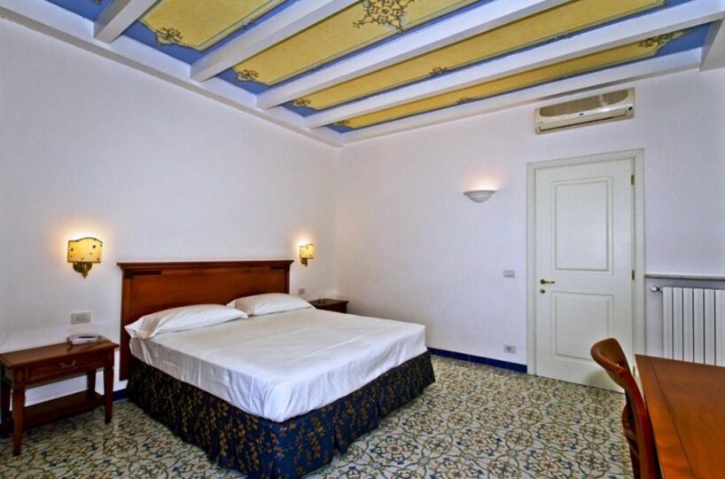 luxury amalfi villa bedroom 12