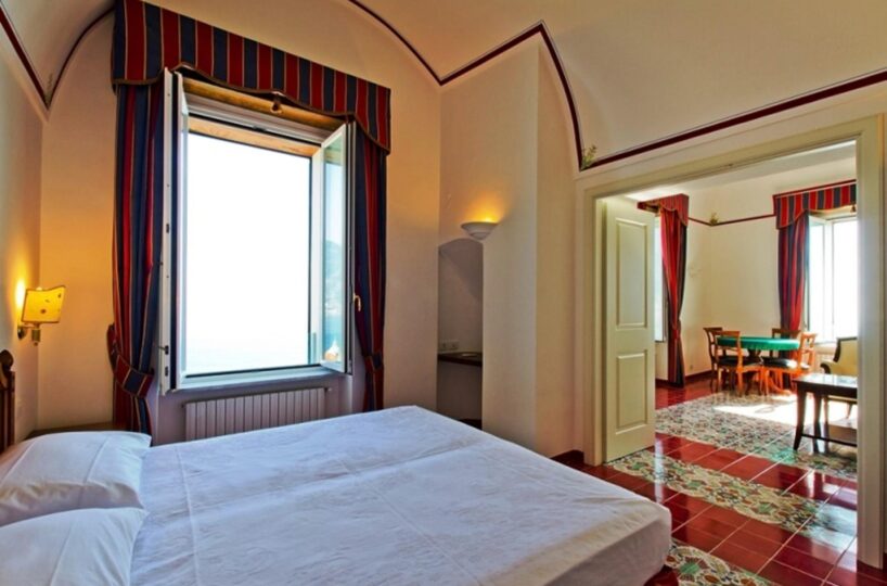 luxury atrani villa bedroom
