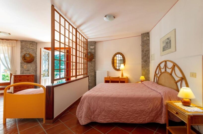 Amalf coast villa 6 bedrooms large pool Dependance 1