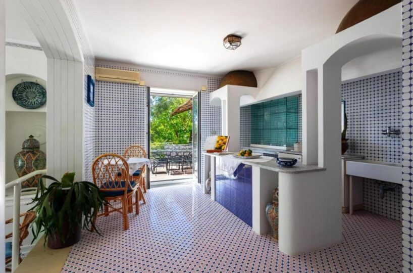 Amalf coast villa 6 bedrooms large pool Vineria