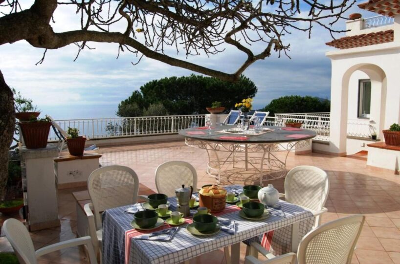 Amalf coast villa 6 bedrooms large pool outside