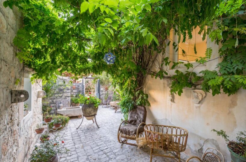 Luxury Villas with Pool Sicily (49)