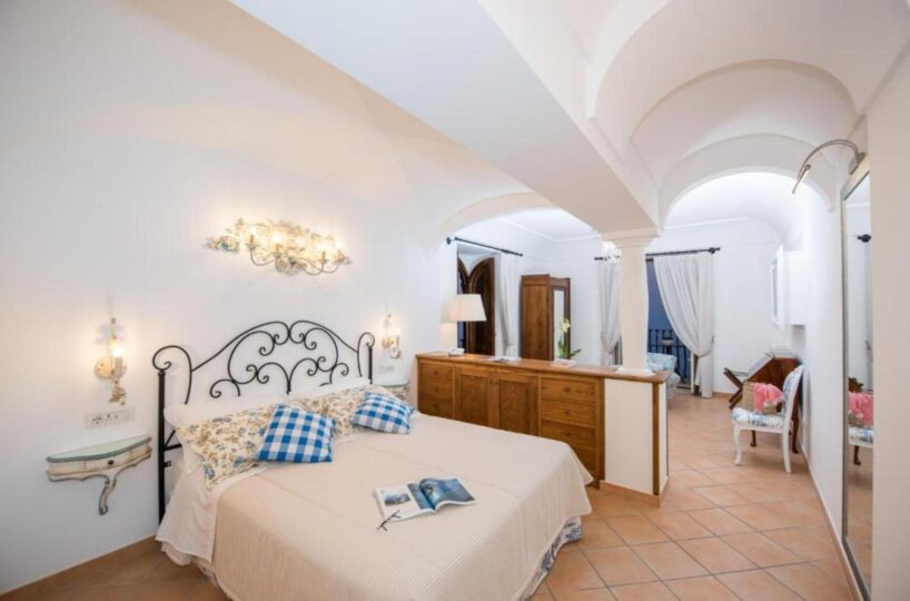 Positano Villas rental with pools Montepertuso bedroom 4