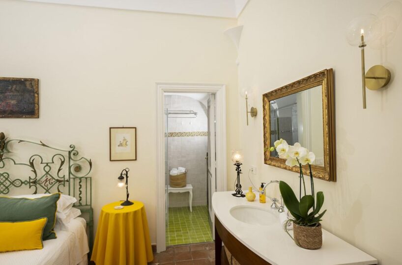 Positano villa with heated pool in center 4 bedrooms 8 sleeps (29)