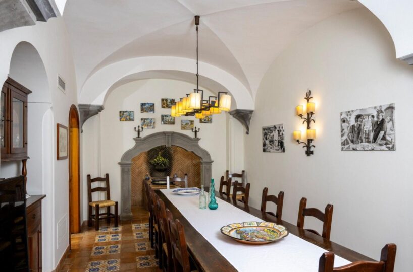 Positano villa with heated pool in center 4 bedrooms 8 sleeps (8)