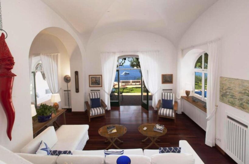 Positano villa with private beach 34