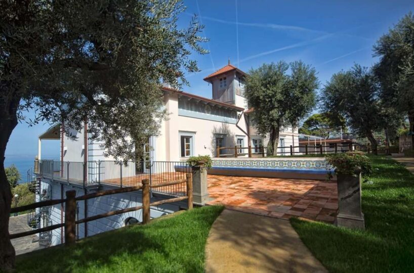sorento luxury villas (11)